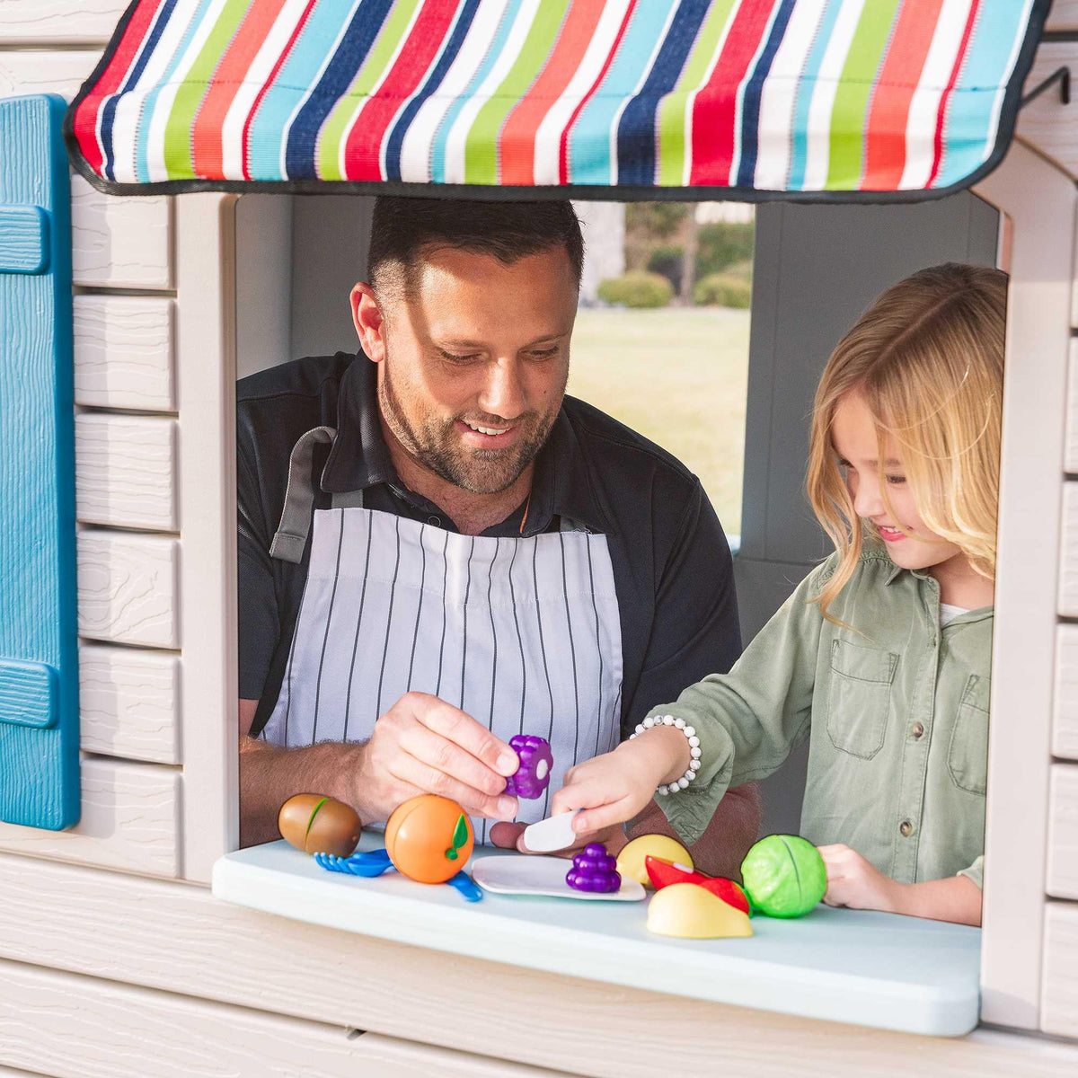 Kid's Outdoor Playhouse U42534