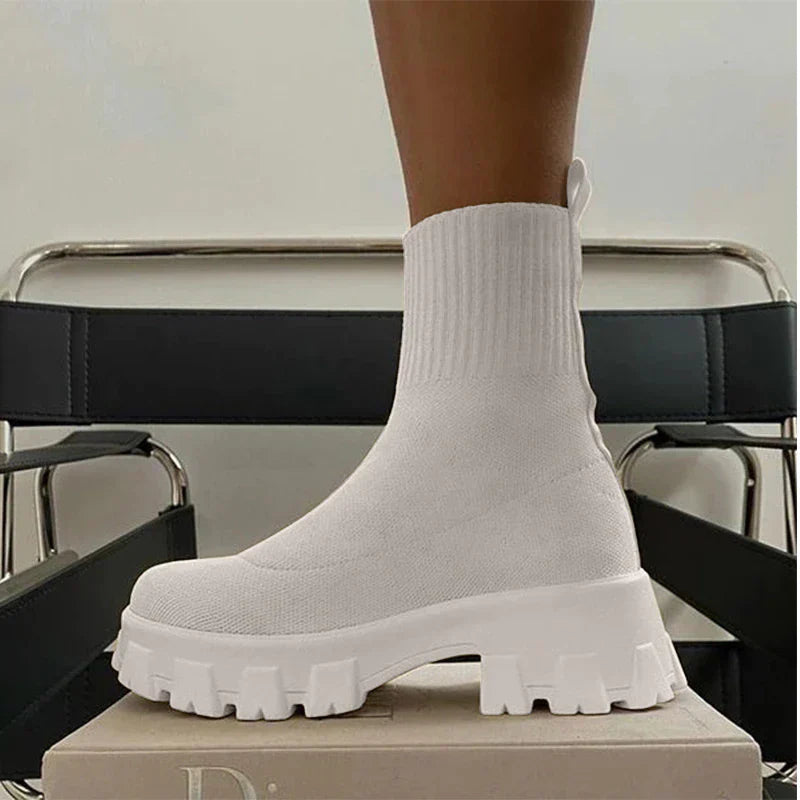 Slip-On Boot V4948