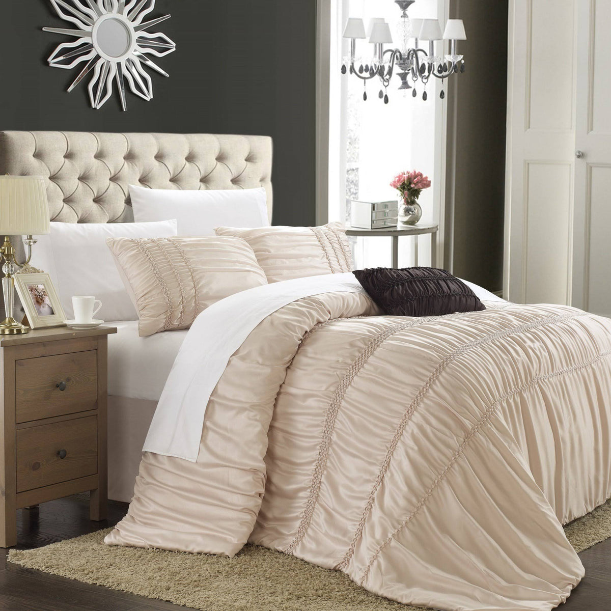 8 Piece Ruffled Duvet Cover Set Taupe King S2572