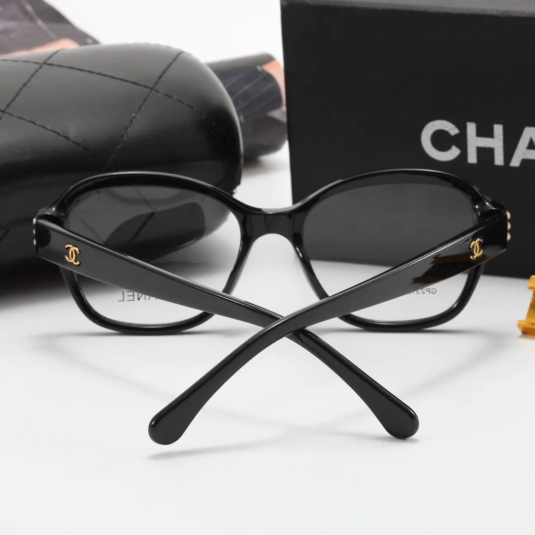 Fashion CC Letter Sunglasses Q73571