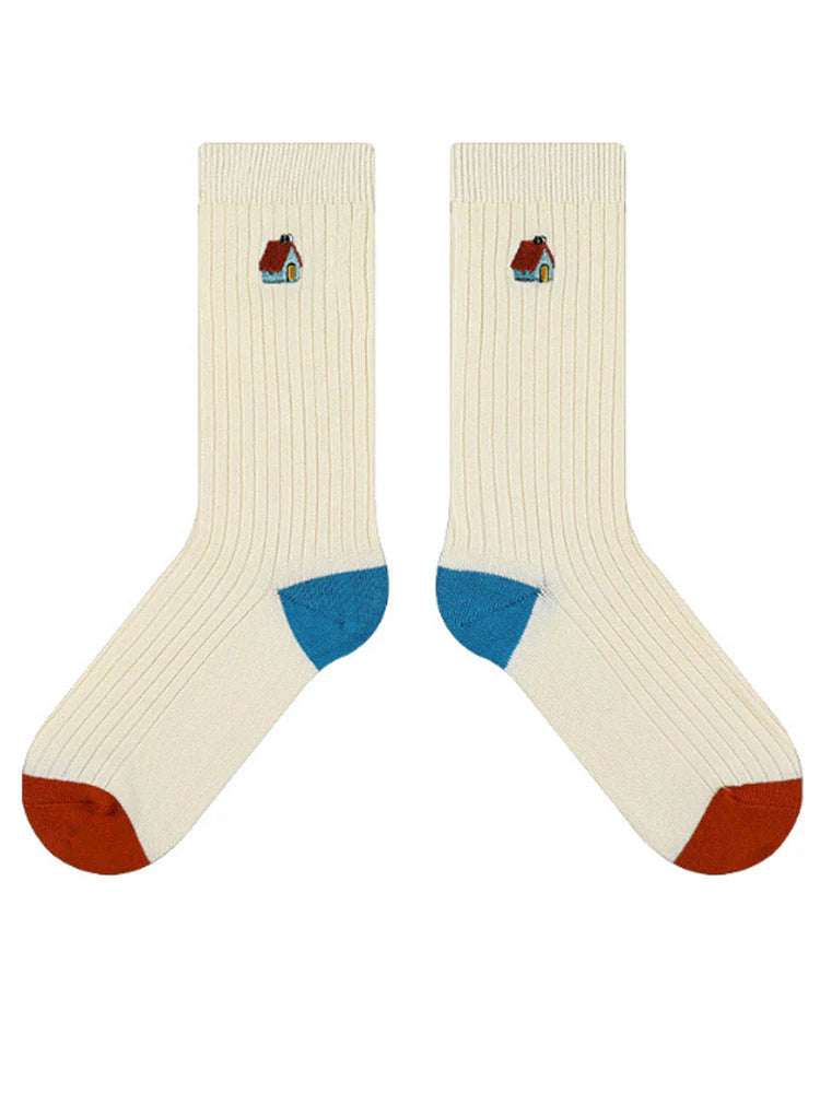 Embroidered Letter Socks B717023