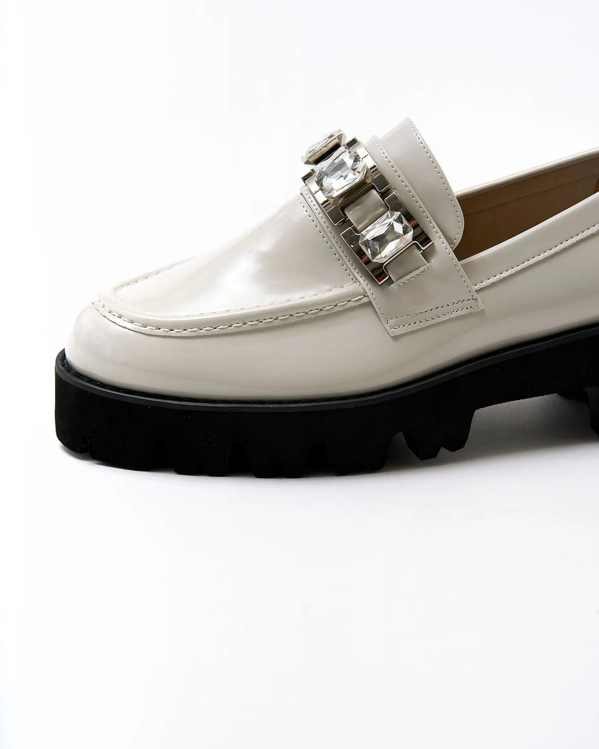 Track Sole Beaded Loafers P3064