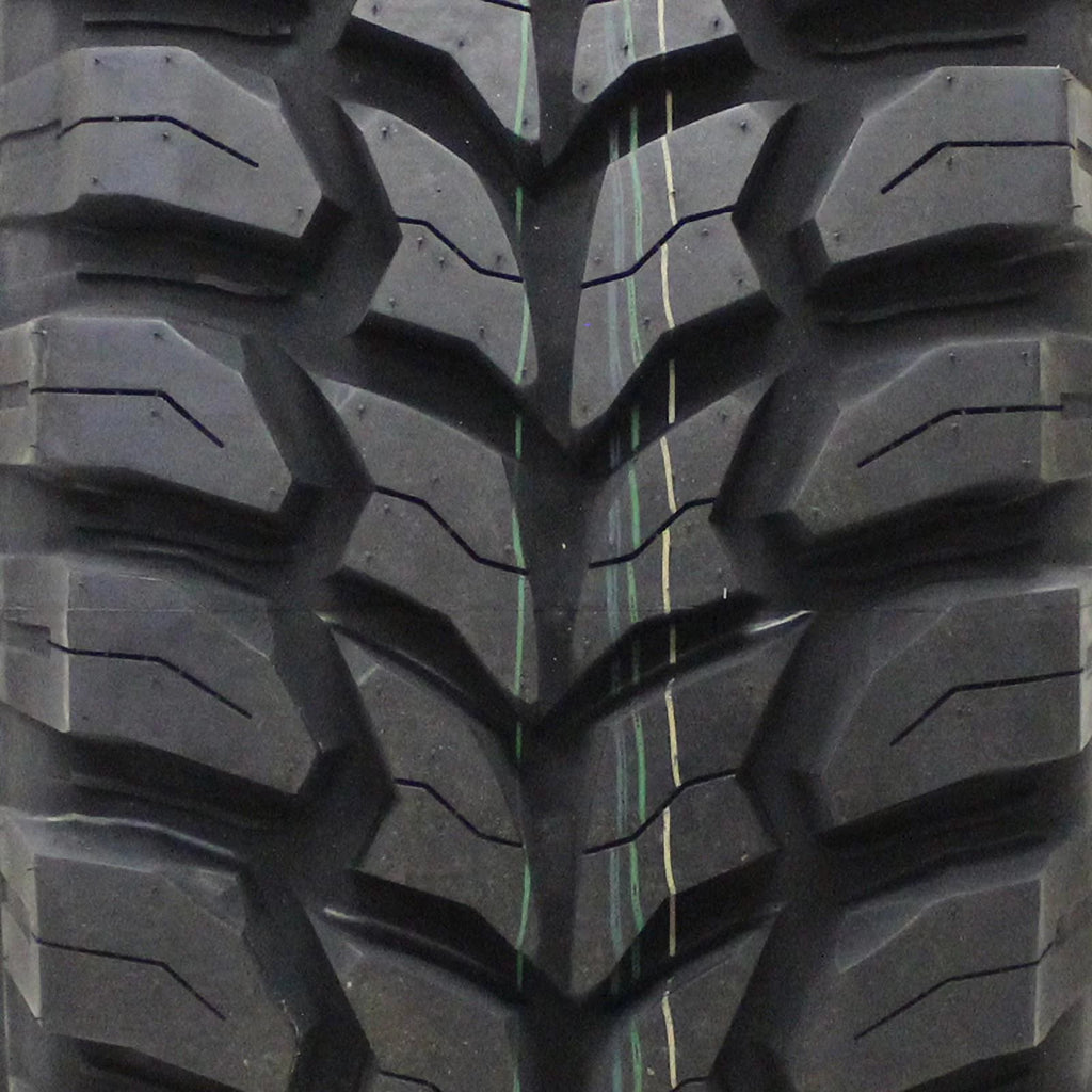 Mud Terrain Light Truck Tire R4576
