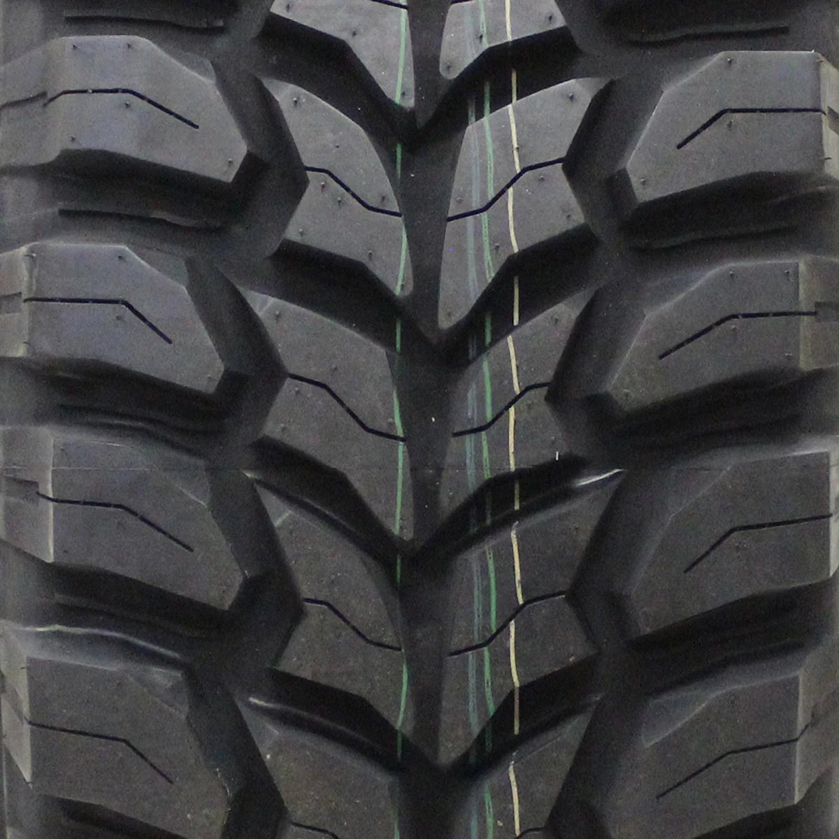 Mud Terrain Light Truck Tire R4576