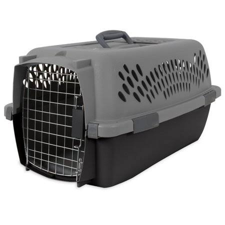 Traditional Pet Carrier D65304
