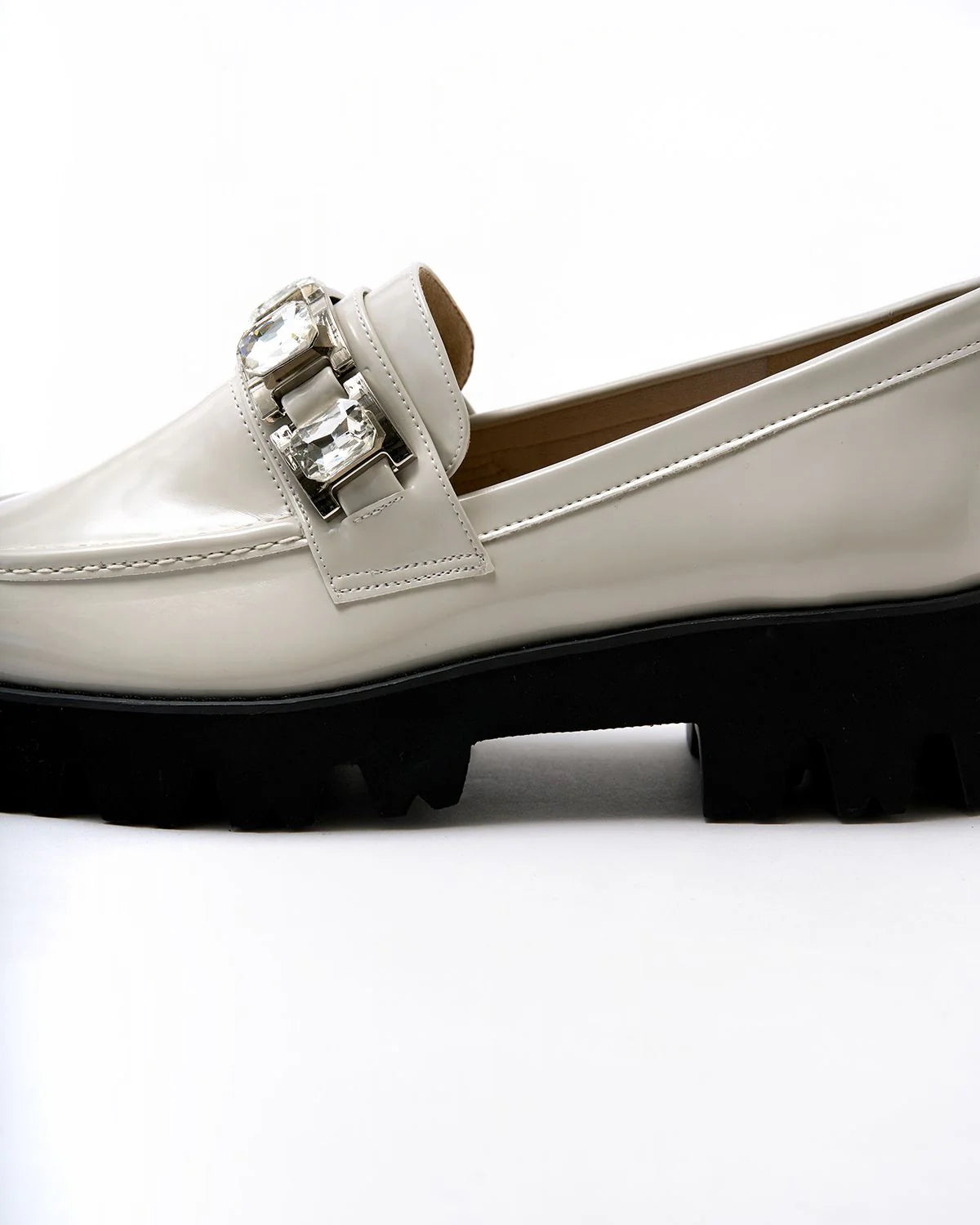 Track Sole Beaded Loafers P3064