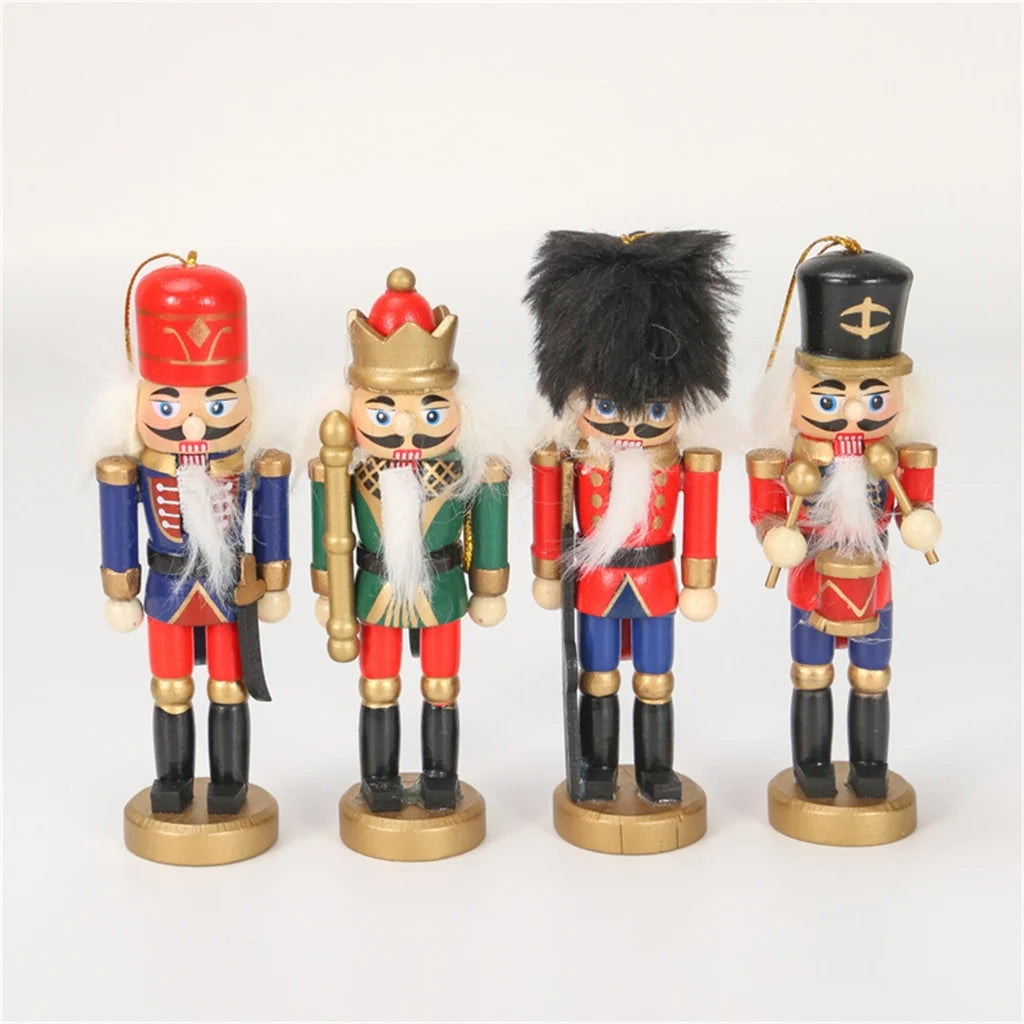 Set of 4 Wood Nutcrackers Soldier Dolls U6114