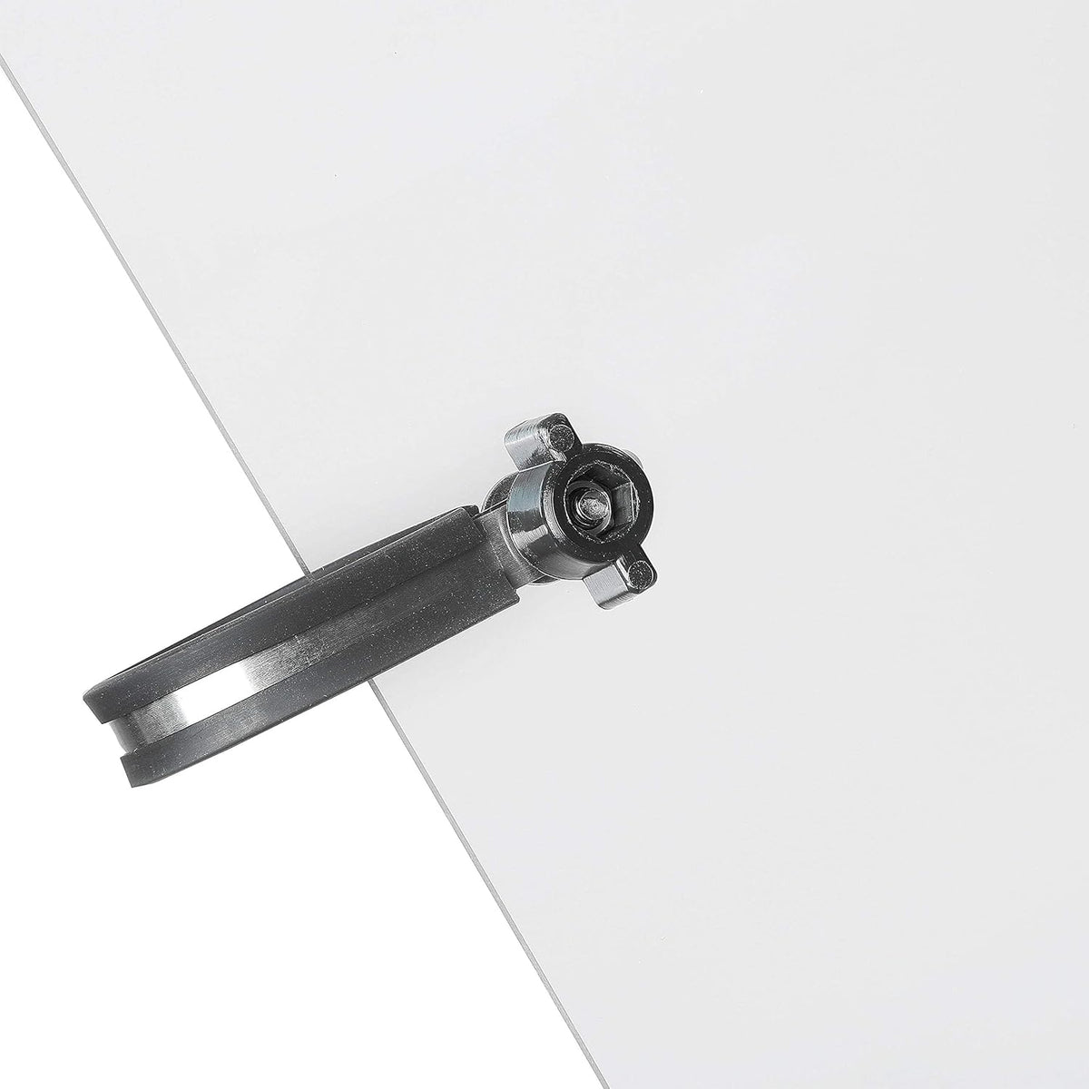 Clear Front Vented Windshield Y29819